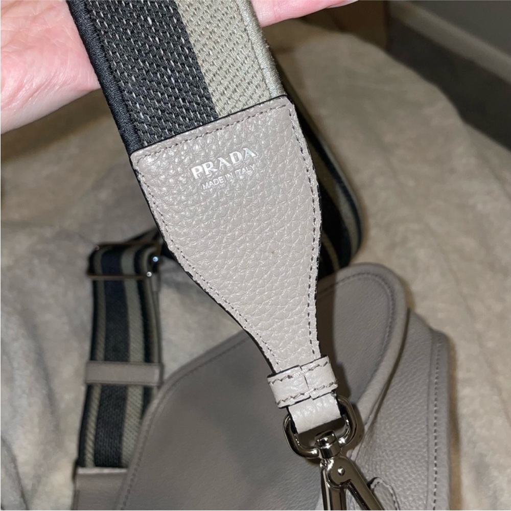 BRAND NEW PRADA MINIHOBO CROSSBODYBAG - Picture 9 of 10